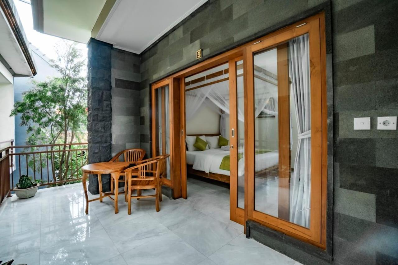 Pak'Vo'House Hotel Ubud  Exterior photo